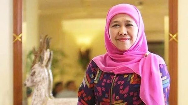 Khofifah Ajak Ganti Kembang Api dengan Doa