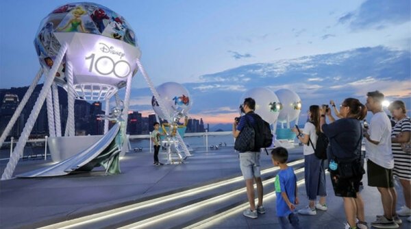 Disney 100: Berjalan-jalan bersama Wharf Malls