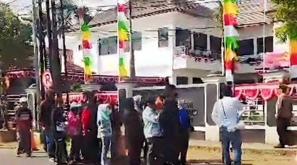 Massa Demo di Depan Kantor Kejari, APH Kabupaten Bandung Tumpul?