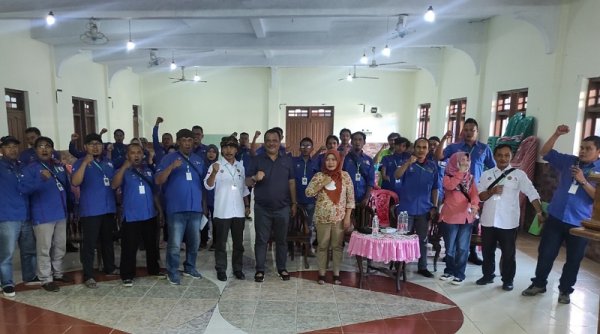 Bukan Sekedar Healing, Serikat Pekerja Kabupaten Bandung di Pangandaran Dapat "Daging"