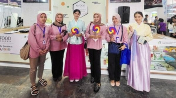 Kecintaan pada K-Food Memikat Pengunjung FHI, Pameran Pangan Internasional Terkemuka di Indonesia