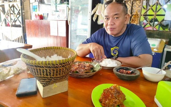 Weekend ke Pangandaran? Jangan Lupa Mampir ke Saung Lesehan Agus Kucir