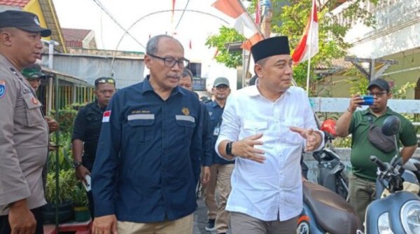 Walikota Eri Cahyadi dan Dirjen Migas Bantu Atasi Keluhan Warga Kampung Lontong