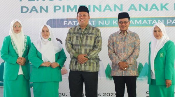 Bupati Bandung dan Ketua Fraksi PKB DPR RI Hadiri Pelantikan Pengurus Ranting dan Anak Ranting Fatayat se Pacet