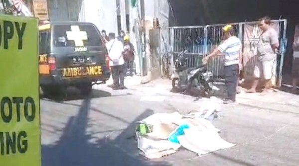 Gagal Nyalip Pengendara Motor Tewas Setelah Masuk Kolong Truk Boks