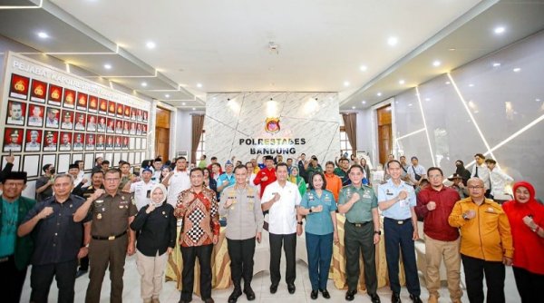 Deklarasi 18 Parpol di Kota Bandung untuk Menghadirkan Pemilu Damai