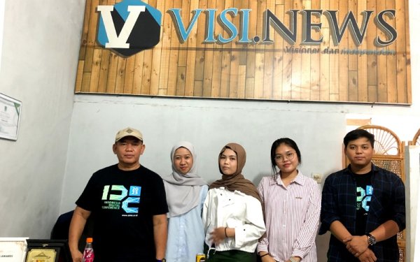 VISI.NEWS Terima Magang Tiga Mahasiswa Unpad