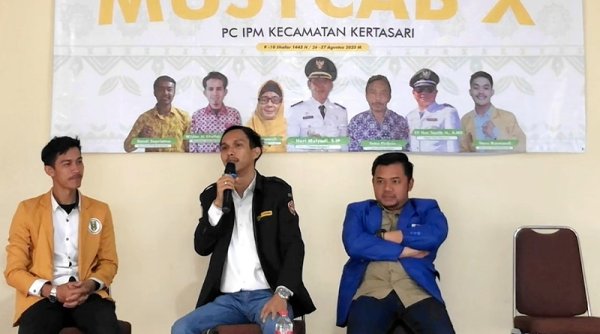 Fauzan Minta Pemuda Kertasari Bersuara dan Berfikir Masa Depan