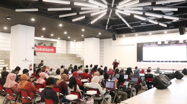 Siberkreasi dan Bukalapak Gelar Kelas AI Gratis Untuk UMKM dan Alumni Prakerja