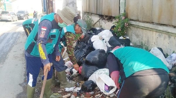 Rembug Bedas di Rancaekek, Bupati Dadang Supriatna dan Warga Bahas Juga Soal Sampah