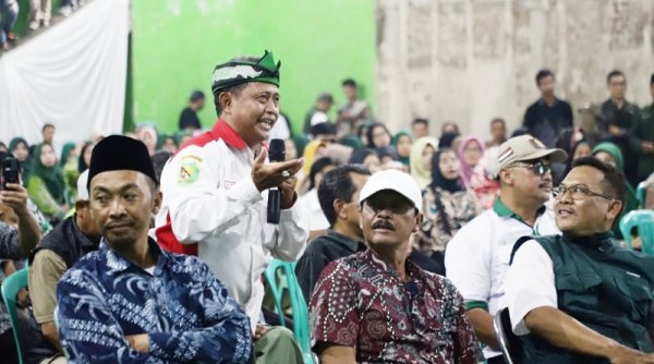 Rembug Bedas di Desa Bumiwangi, Warga Puji Bupati Kritisi Kemunduran Desa