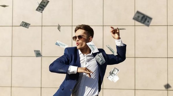 Apakah “Flexing” Udah Pasti “Kaya”? Simak Faktanya, Yuk!