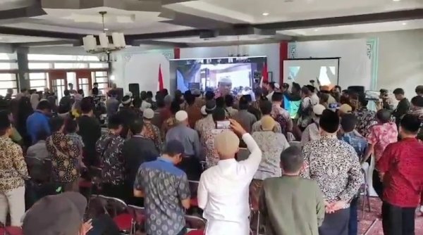 Diwarnai Isak Tangis, Jemaah LDII Secara Massal Mencabut Baiat