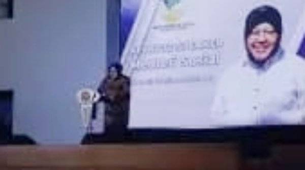 Hadiri Konsolidasi Akbar, Mensos Risma Puji Program Sosial Kartar Surabaya