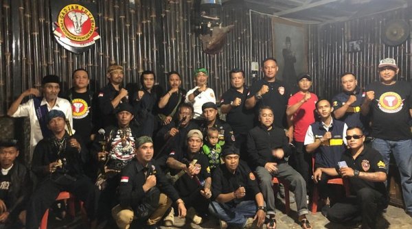 Bacaleg Nasdem Fauzan Menghadiri Milangkala ke-34 Gadjah Putih Ahmad Sadeli