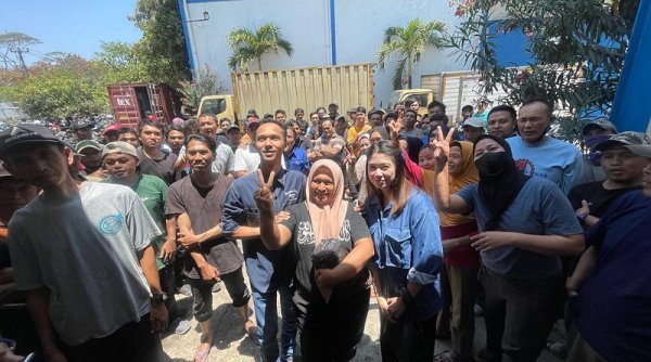 Karyawan Sebuah Industri di Baleendah Antusias Sambut Fauzan Rachdiansyah