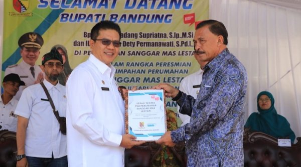 Terima Penyerahan PSU Sanggar Mas Lestari, Kang DS : Kadisperkimtan Undang Semua Pengembang yang Belum