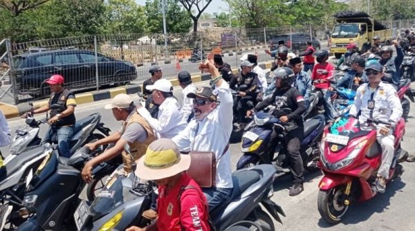 Tuntut Tanggung Jawab Pemprov dan PT Garam, Ormas Madas Long March di Jembatan Suramadu