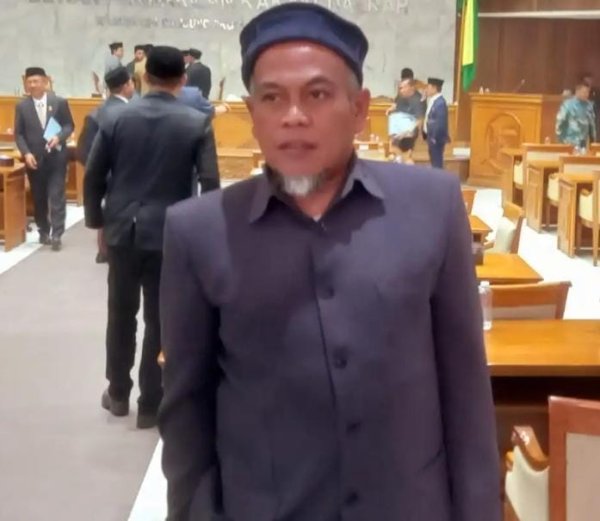 Ketua Fraksi Demokrat DPRD Kabupaten Bandung Berharap Kredit BJB Bagi Guru harus Proporsional dan Rasional
