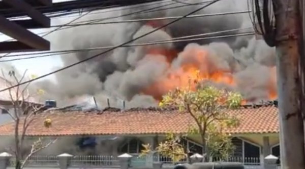 RSUD dr Slamet Garut Kebakaran, Petugas Damkar Masih Berjibaku Memadankan Api