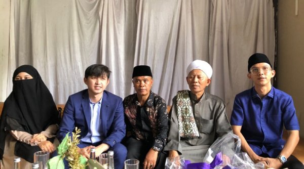 Tausyiah Akbar di Masjid Al Akbar Baleendah Hadirkan Dai Kondang Koh Denis Lim
