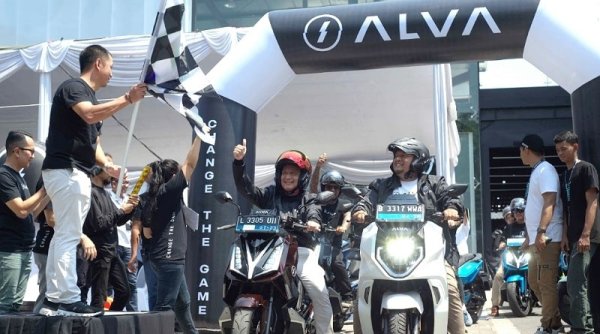 Ajak Masyarakat Jadi Game Changer, ALVA Hadirkan ALVA Experience Center di Surabaya