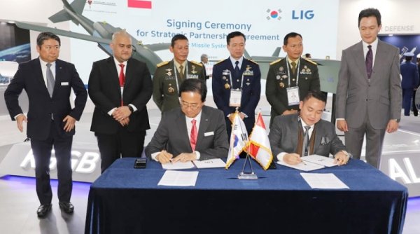 Hadiri Pameran Persenjataan di Korea Selatan, Republikorp Tandatangan Kontrak Strategis dengan LIG Nex1