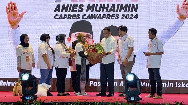 Ajak Pedagang Lakukan Perubahan, Anis akan Kembalikan Fokus Ekonomi Kerakyatan