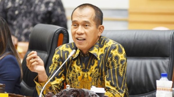 Komisi I Minta Operator Seluler Ikut Edukasi Masyarakat Soal Pemilu 2024