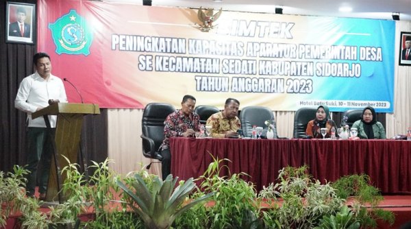 Wabup Subandi Tekankan Pelayanan Publik Desa Berbasis Digital