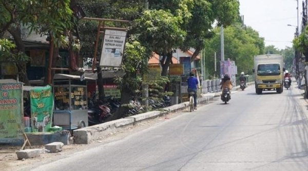 Proyek Betonisasi Ruas Jalan Kwangsan Rampung 100 Persen