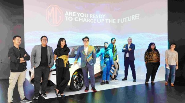 Milenial dan Gen Z Wajib Hadir! MG Art Installation "Charge Up The Future" Mengguncang ASHTA District 8, SCBD