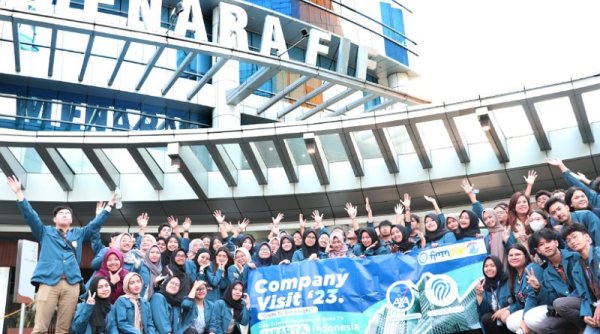 Mahasiswa Universitas Airlangga Berkunjung ke FIFGROUP, Bahas Jenjang Karir Hingga Operasional Bisnis