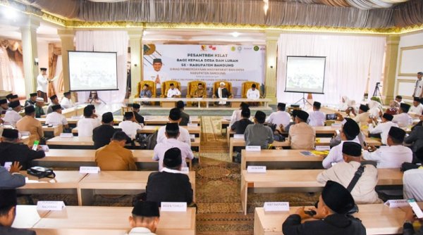 Untuk Meningkatkan Pelayanan Publik Berkarakter Bedas, 94 Kepala Desa dan Lurah Ikuti Pesantren Kilat