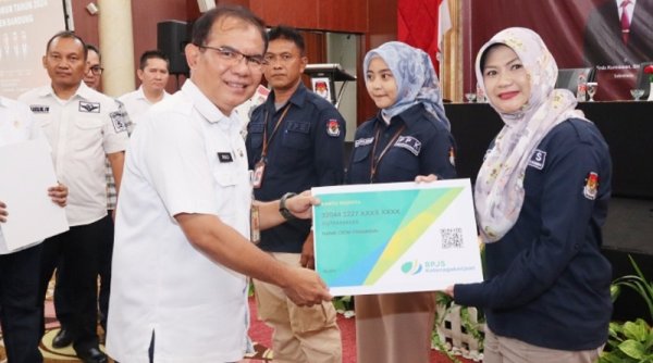 Pertama di Indonesia, Pemkab Bandung Berikan Perlindungan BPJS bagi Penyelenggara Pemilu 2024