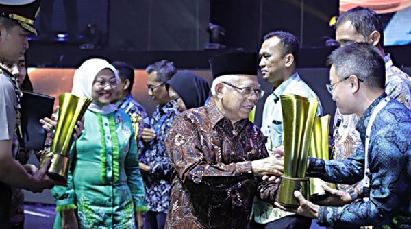 Huawei Raih Penghargaan Terbaik atas Kontribusi dalam Ketenagakerjaan Indonesia