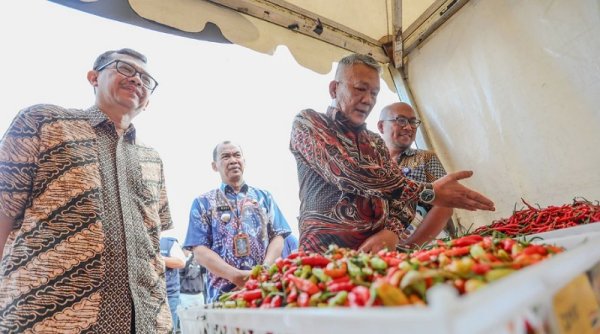 Siapkan 10 Ton Beras, Pemkot Bandung Gelar Pasar Murah di Kecamatan Andir