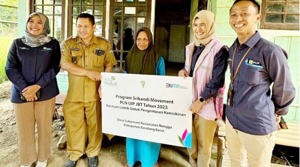 Komunitas Perempuan PLN Hadirkan Listrik Gratis Bagi Warga Prasejahtera di Sepuluh Kota