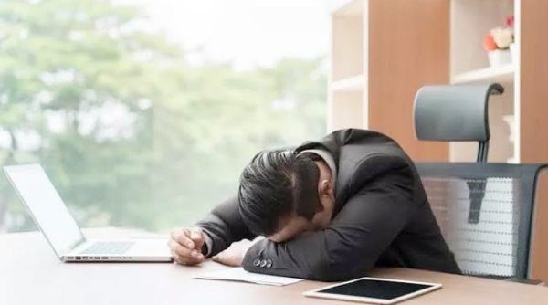Ngantuk? Bukan Hanya Kopi yang Bisa Menghilangkannya, Tapi Begini Caranya
