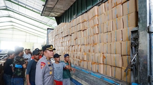 Polresta Bandung Kawal Ketat Pengiriman Surat Suara Pemilu 2024