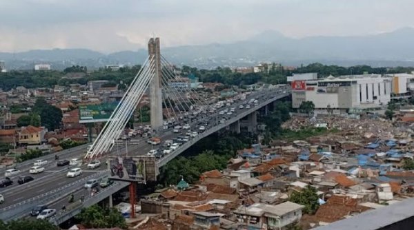 Bandung Berpotensi Hujan dan Badai Petir Hari Ini