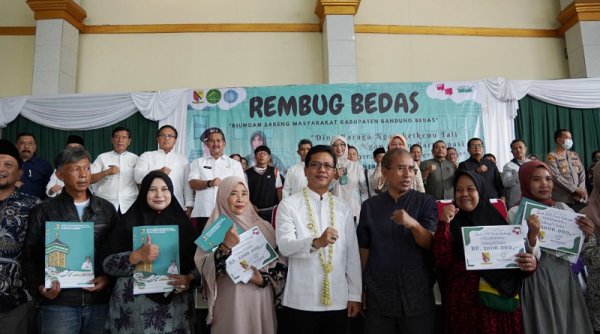 Rembug Bedas Terakhir Tahun 2023 di Desa Cibiru Hilir Cileunyi, Ini yang Disampaikan Bupati Bandung