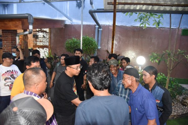 Gus Muhdlor Hentikan Proses Hukum dan Maafkan Pendemo Tebar Sampah di Pendopo