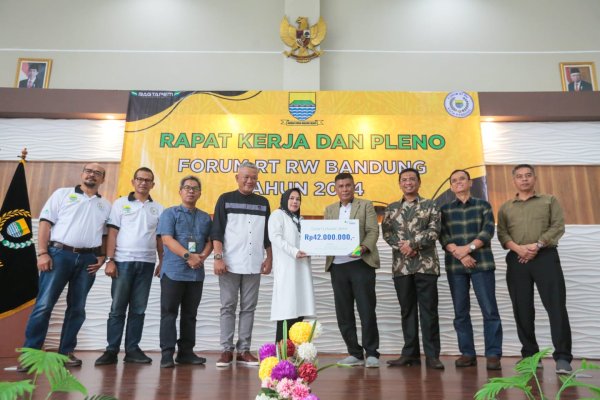 Aplaus, Ketua RT dan RW Berperan Penting Sukseskan Pembangunan di Kota Bandung