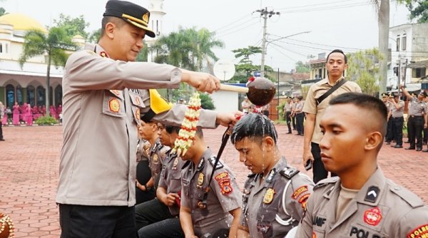 Awal Tahun 2024, 117 Personil Polresta Bandung Naik Pangkat