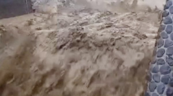 Hujan Deras Sebabkan Banjir Bandang, PDAM Sebut 7 Kecamatan Kekurangan Air Bersih
