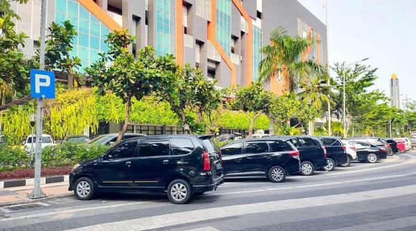 Lima Lokasi Parkir TJU dan Gedung di Surabaya yang Non-Tunai