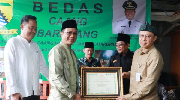 Bupati Bandung Resmikan Program Bedas Caang Baranang di Arjasari