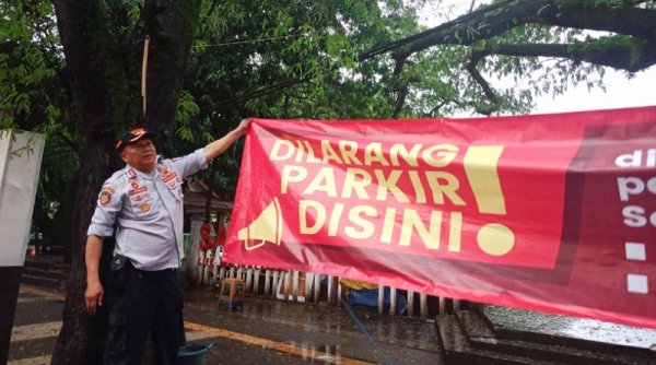 Mulai Hari ini, Parkir di Kawasan Monju Kota Bandung Ditertibkan