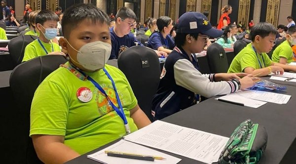 Anak-anak Indonesia Percaya Diri dalam Ajang Lomba Sain dan Matematika tingkat Internasional